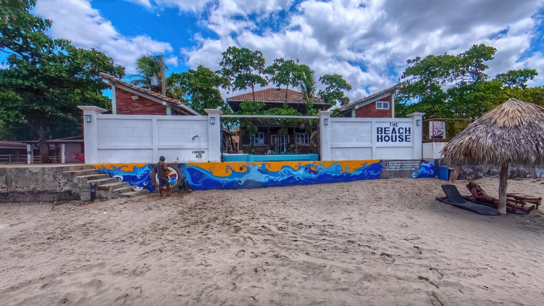 Pochomil Beach Surfing